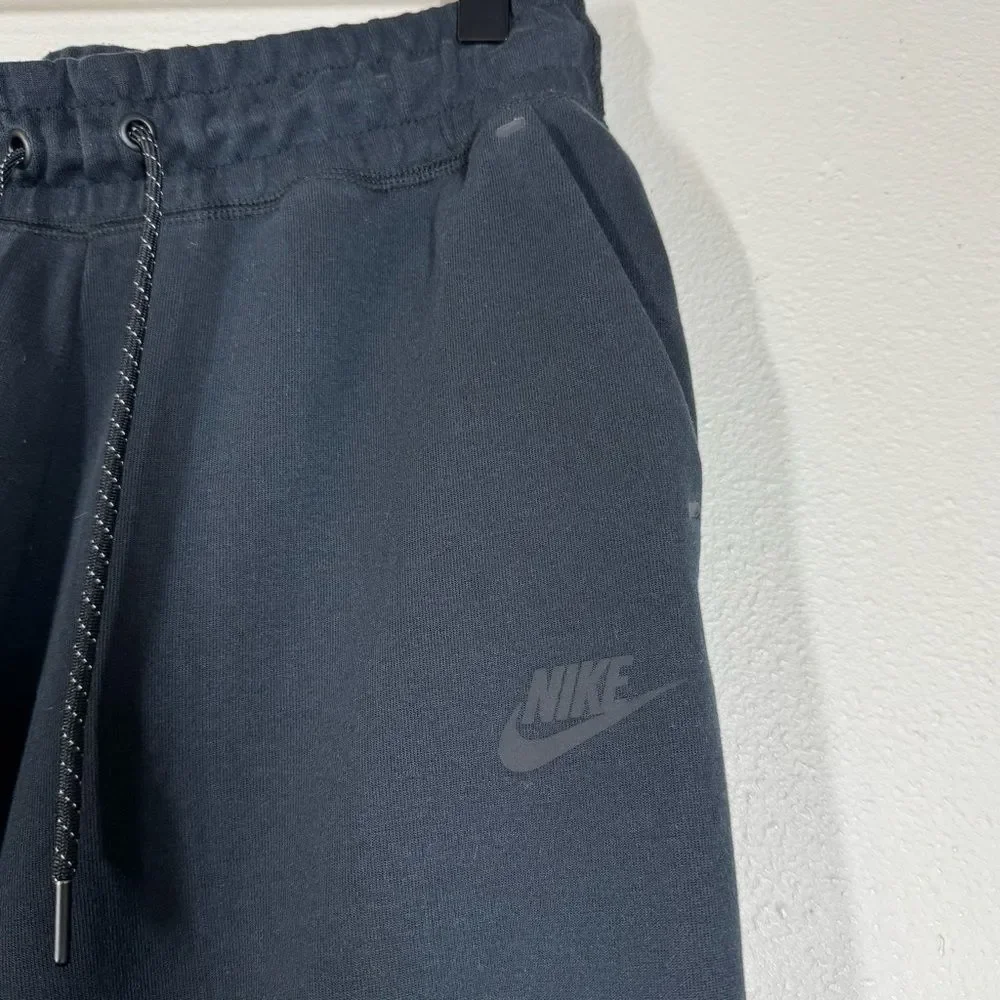 Nike Women’s Tech Fleece Jogger Sweat Pants Black Activewear Size Small CW4292